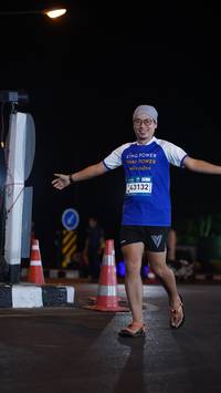 BIB: 43132
                            <button type="button" onclick="openModal(23167820)" class="btn btn-primary btn-sm float-right btn-popup" data-toggle="modal" data-target=".modal-high-quality">
                        <i class="fas fa-shopping-cart"></i> Add to Cart
                    </button>
                                            <button type="button" onclick="isThisMe(23167820, true)" class="btn btn-success btn-sm float-right btn-popup btn-isme hidden" data-toggle="tooltip" data-placement="bottom" title="นี่คือรูปของคุณใช่ไหม คลิกที่นี่เพื่อเอาเข้าอัลบั้ม">
                        <i class="fas fa-plus"></i> Add to album
                    </button>
                    <button type="button" onclick="isThisMe(23167820, false)" class="btn btn-warning btn-sm float-right btn-popup btn-isnotme hidden">
                        <i class="fas fa-ban"></i> Remove from album
                    </button>